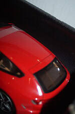 Hotwheels ferrari ff red 1:18th ref w1105