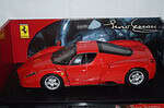 Hotwheels ferrari enzo red 1:18th ref 56293