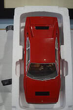 Hotwheels ferrari dino 308 gt4 red 1:18th ref x5482