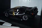Autoart lamborghini diablo sv black opening features 1:18 scale 70081