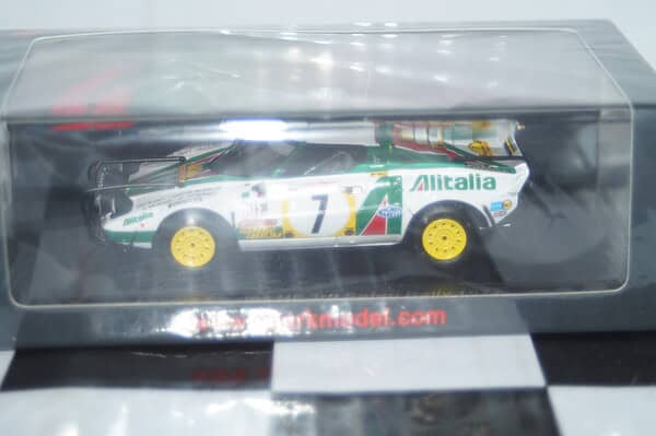 Spark lancia stratos hf 3rd safari rally #7 1977 munari ref s9091