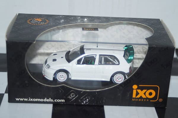 Ixo skoda fabia wrc test car 2005 white 1:43 diecast ram176