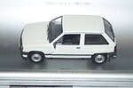 Schuco opel / vauxhall corsa a white ltd 1000 in 1:43 scale no sleeve