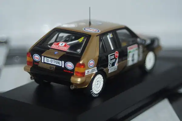 Ixo lancia delta hf esso rally san remo #4 1987 scr004 1:43