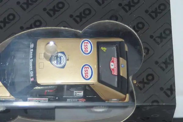 Ixo lancia delta hf esso rally san remo #4 1987 scr004 1:43
