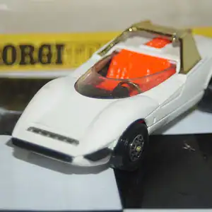 Corgi whizzwheels alfa romeo pinin farina p.33 ref 380 1:32nd