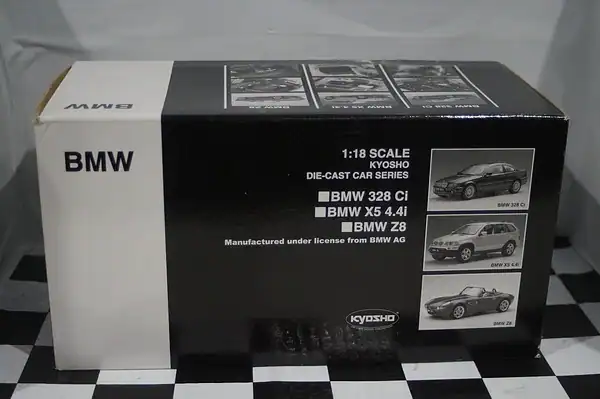Kyosho bmw z8 red 1:18th scale ref 08511r