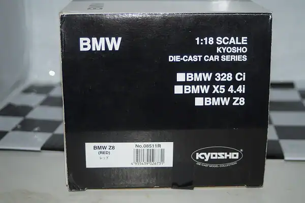 Kyosho bmw z8 red 1:18th scale ref 08511r