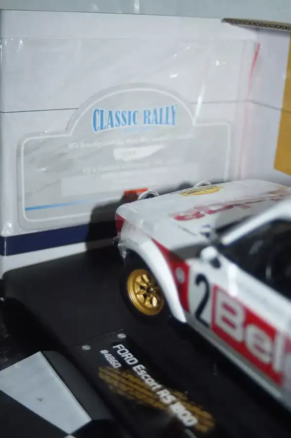 Sunstar ford escort mk2 condroz rally 1979 h.mikkola ref 4860 1:18