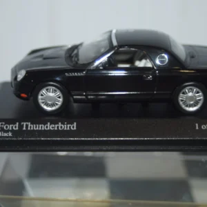 Minichamps ford thunderbird in black 2002 1/43rd 400 082131