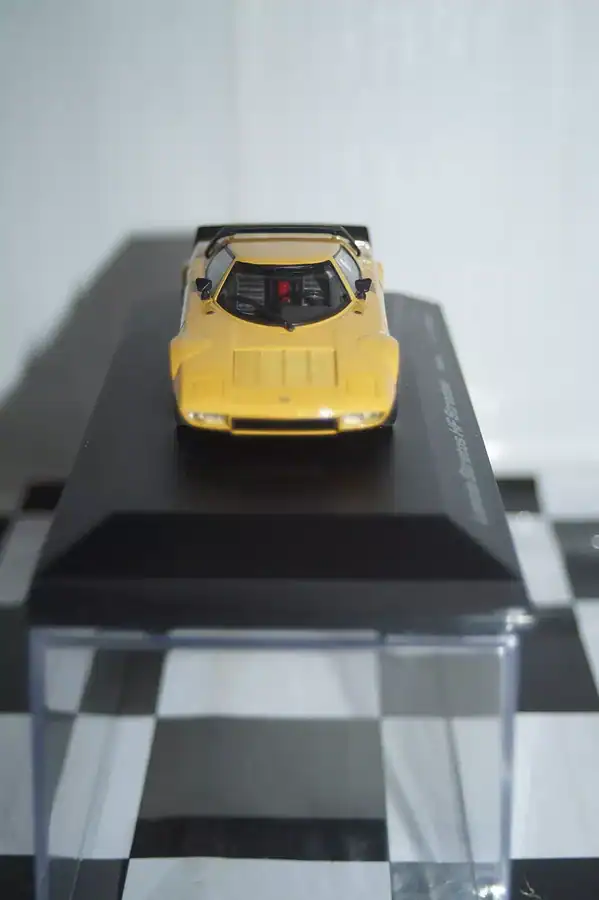 Hpi lancia stratos hf stradale yellow ref 987 1:43