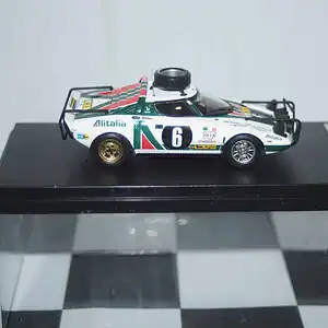 Hpi lancia stratos hf #6 safari  munari 1976 ref 8236 1:43