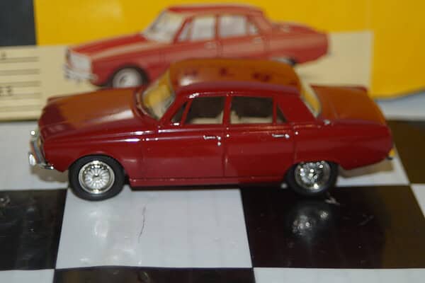 Vanguards austin healey e3000 mk2 green and white va05101 1:43