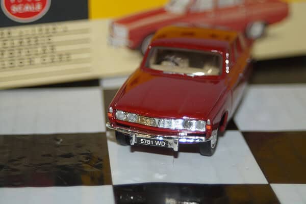 Vanguards austin healey e3000 mk2 green and white va05101 1:43