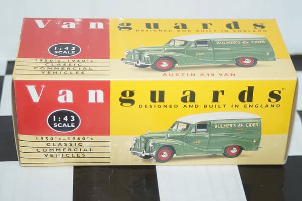 Vanguards austin healey e3000 mk2 green and white va05101 1:43