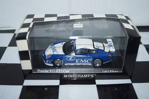 Minichamps porsche 911 gt3 carrera cup 2004 j.hardt #4,400 046204,1:43