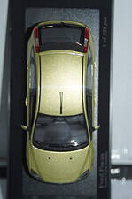 Minichamps ford focus 2004 yellow metallic 5 door 400 084002,1:43