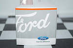 Minichamps (dealer box) ford focus st in orange, 3 door ,1:43 diecast
