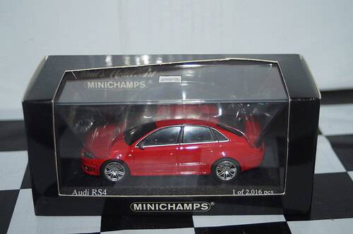 Minichamps audi rs4 saloon 2005 red 1:43  400 014600