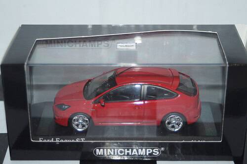 Minichamps ford focus st 2011 black 5 door 400 081000,1:43 diecast