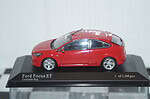 Minichamps ford focus st 2008 red 3 door 400 087301,1:43 diecast