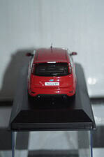 Minichamps ford focus st 2011 black 5 door 400 081000,1:43 diecast