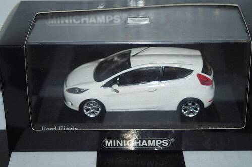 Minichamps ford fiesta xr2 1976 silver ref 400 085160 1:43 diecast