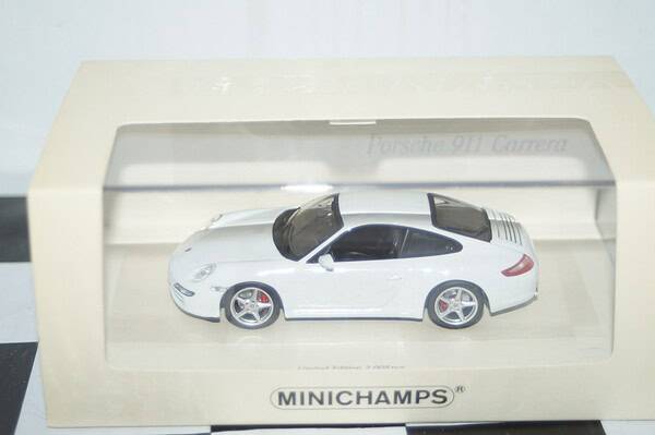Minichamps porsche 911 carrera 2004 white 1:43 436 163021