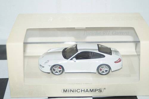 Minichamps porsche 911 carrera 2004 white 1:43 436 163021