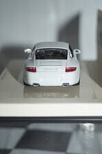 Minichamps porsche 911 carrera 2004 white 1:43 436 163021