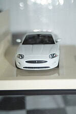 Minichamps porsche 911 carrera 2004 white 1:43 436 163021