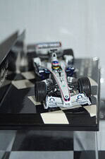 Minichamps red bull renault rb5 m.webber 400 090114 diecast 1:43