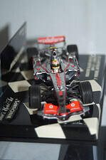 Minichamps mclaren mercedes mp 4/13 m.hakkinen 530 984308 1:43
