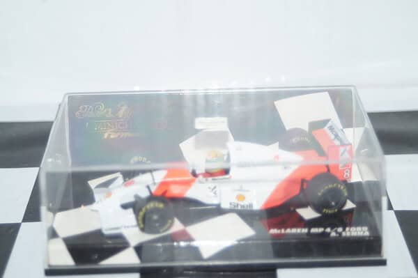 Minichamps mclaren mp4/8 ford f1 senna 1993 930008 1:43