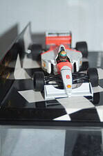 Minichamps mclaren mp4/8 ford f1 senna 1993 930008 1:43