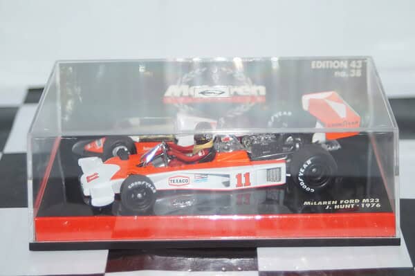 Minichamps mclaren ford m23 g.villeneuve 1977 530 774340 1:43