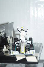 Minichamps brawn gp 001 winner australian 2009 j.button  400 090122 1:43