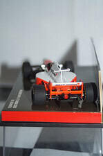 Minichamps mclaren mercedes mp 4/10 m.blundell 530 954317 1:43
