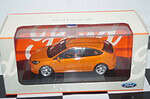 Minichamps (dealer box) ford focus st in orange, 3 door ,1:43 diecast