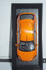 Minichamps (dealer box) ford focus st in orange, 3 door ,1:43 diecast