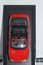 Minichamps (dealer box) vw golf convertible in red, 1:43 diecast