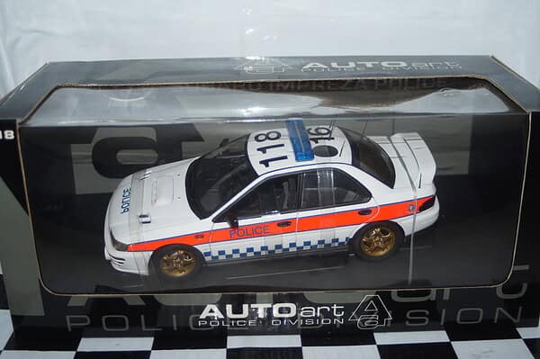 Subaru impreza police car 1:18 diecast autoart 78651