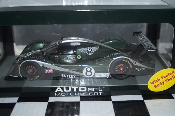 Autoart bentley speed 8 lemans 24hr 2002 1:18 diecast 80253