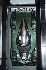 Autoart bentley speed 8 lemans 24hr 2002 1:18 diecast 80253