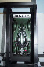 Autoart bentley speed 8 lemans 24hr 2003 1:18 diecast 80353