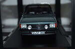 Norev opel diplomat v8 1969 metallic green 1:18 scale 183688 ltd