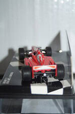 Minichamps ferrari f300 v10 1998 e.irvine 430 980004 1:43