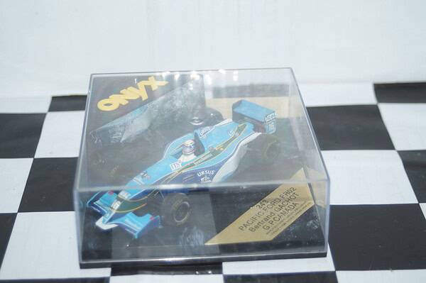 Onyx f1 pacific ford pr02 gp canada b.gachot 1:24 ref 243
