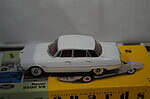 Vanguards rover 3500 v8 davos white rc1002/2 1:43 scale
