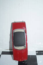 Vanguards rover 3500 v8 in red with black roof va06502 1/43rd